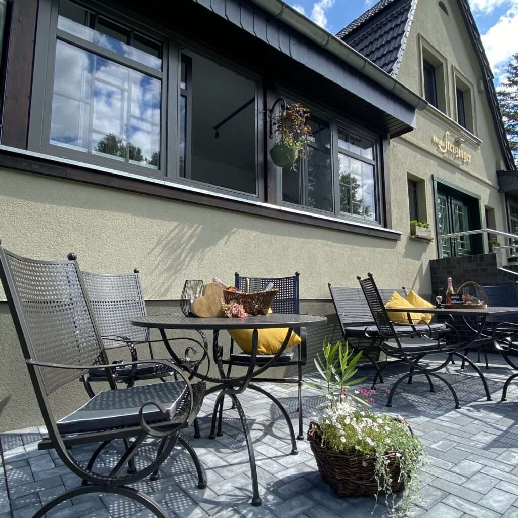 Sonnige Terrasse...